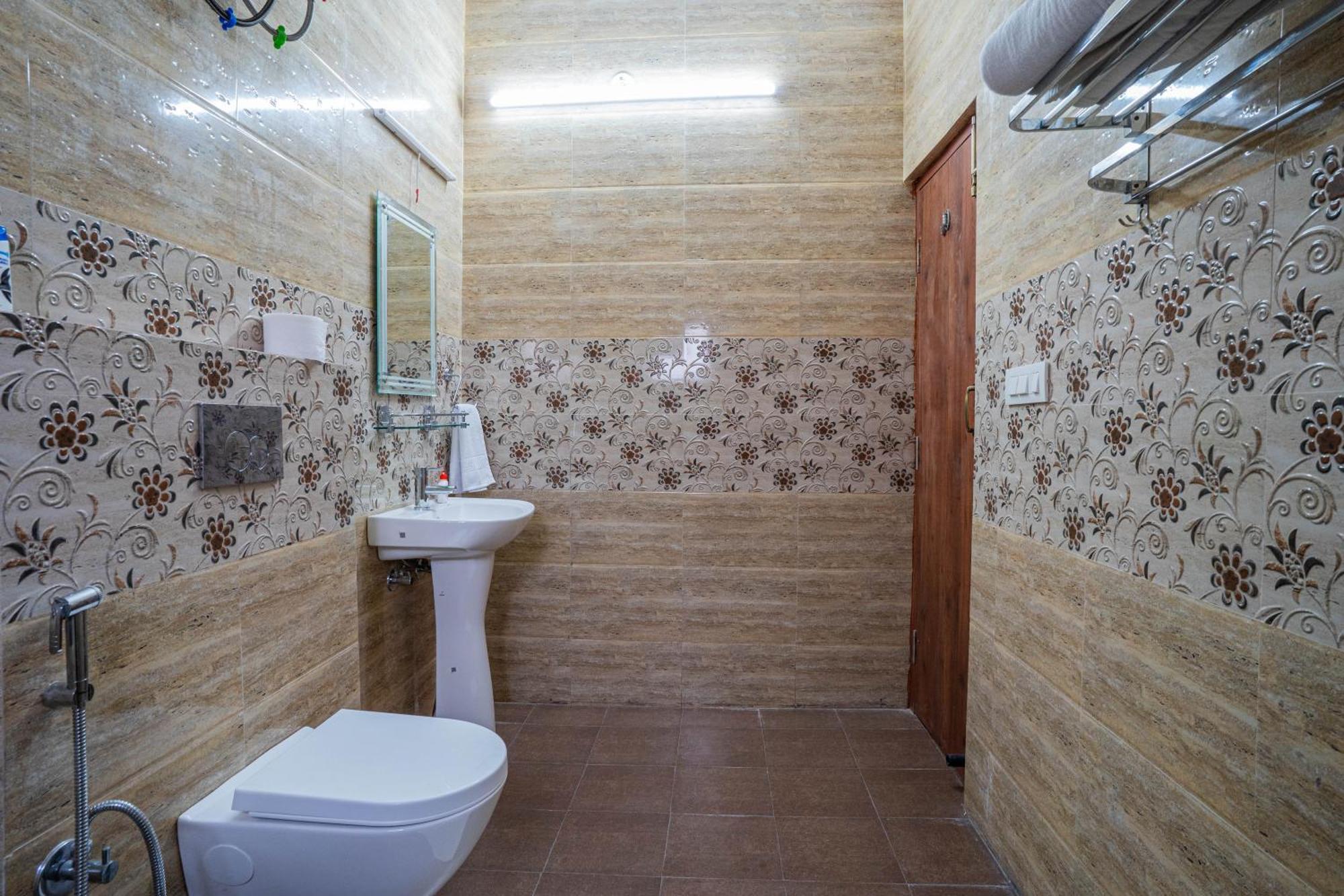 Hostie Sahasrara-3Bhk Chalets, Majkhali, Ranikhet Eksteriør bilde